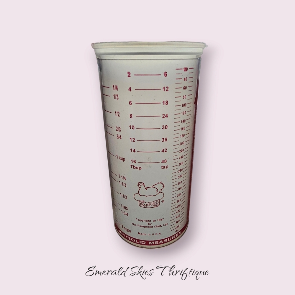 Pampered‎ chef wet and dry measuring cup